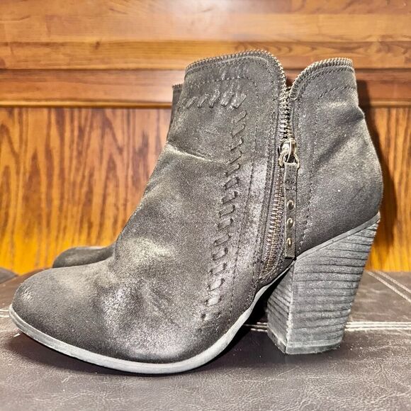 Daisy Fuentes Women's Carolina Zip Up Wedge Heel Black Suede Booties - Size 7 - Picture 8 of 10